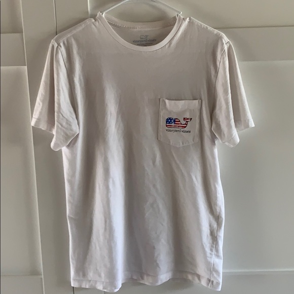 Men’s Vineyard Vines short sleeve tee. - Picture 1 of 4